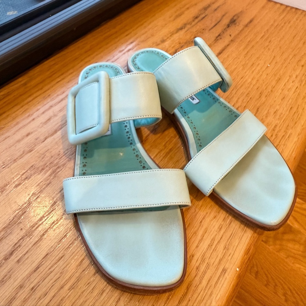 Manolo Blahnik Mint Green Buckle Strap Flat Sandals EU 36 US 6